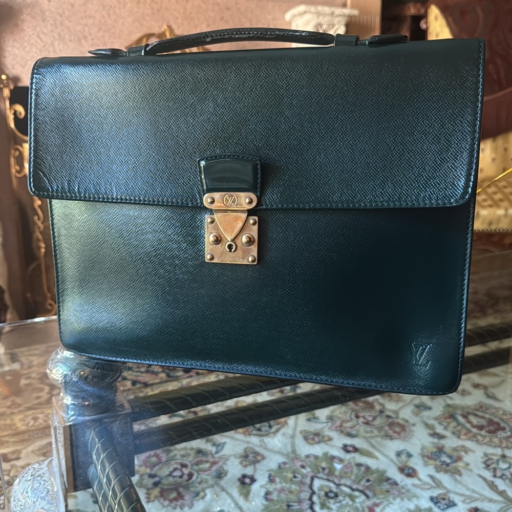 Louis Vuitton briefcase Taiga laguito dark Green and Gold lock - Picture 12 of 16
